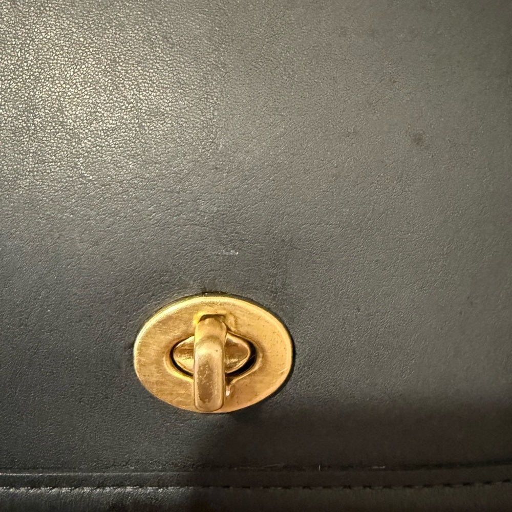 Coach Black Legacy small flap - Picture 9 of 12